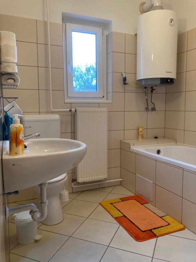 Kurca-Parti Vendeghaz Hotel Szentes Bagian luar foto