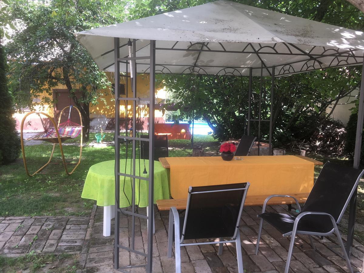 Kurca-Parti Vendeghaz Hotel Szentes Bagian luar foto